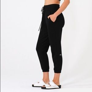 Alo 7/8 Easy Sweatpants